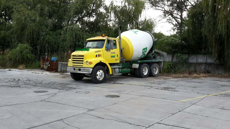 2005 STERLING LT 7500