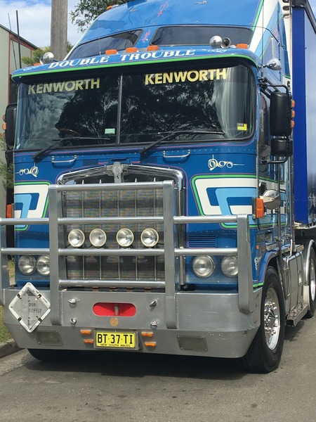 2003 KENWORTH K104