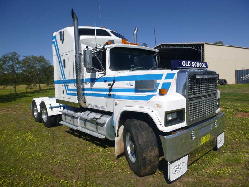 1990 FORD LTL9000 (6x4) ROADTRAIN