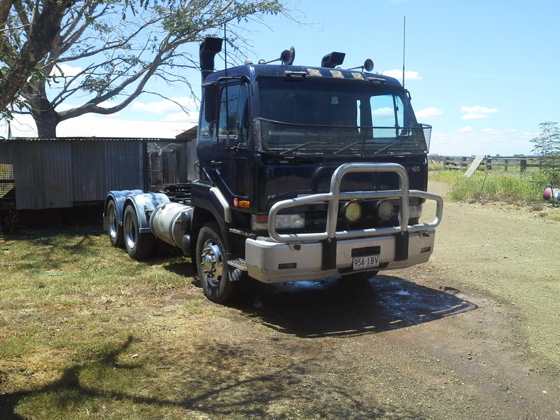 2000 NISSAN CWB545