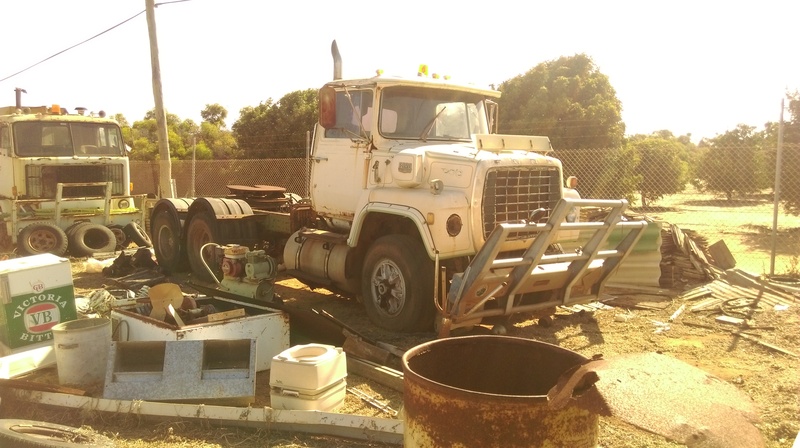 1995 KENWORTH K 300L (6x2)