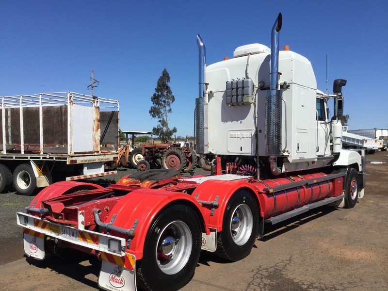 1999 MACK TITAN (6x4)