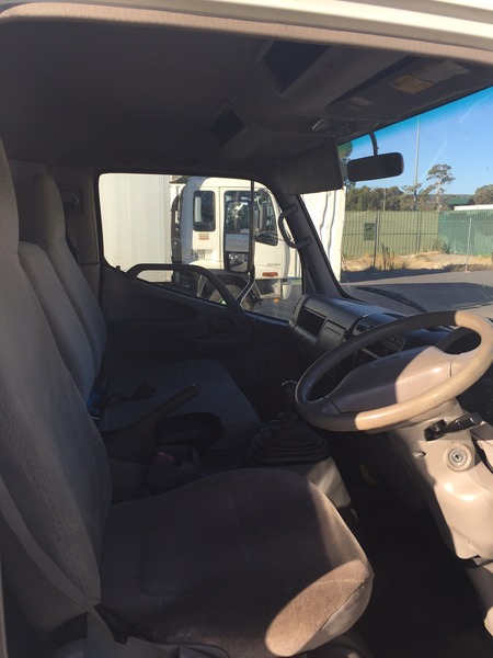2001 HINO DUTRO 2 MEDIUM