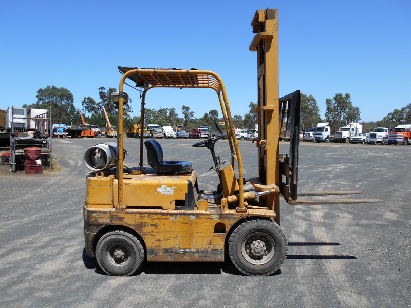 MITSUBISHI 2.5 TONE FORKLIFT