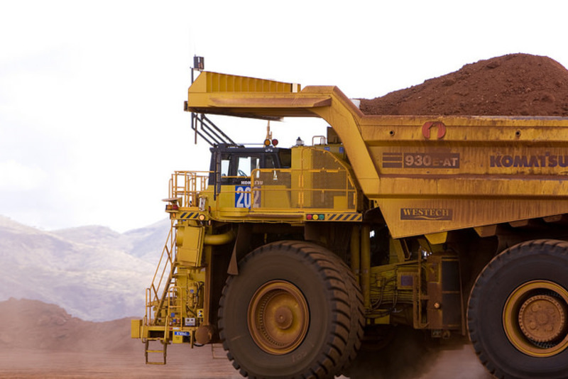2008 CAT Big Truck