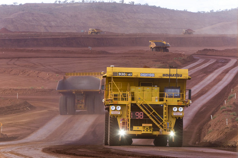2008 CAT Big Truck