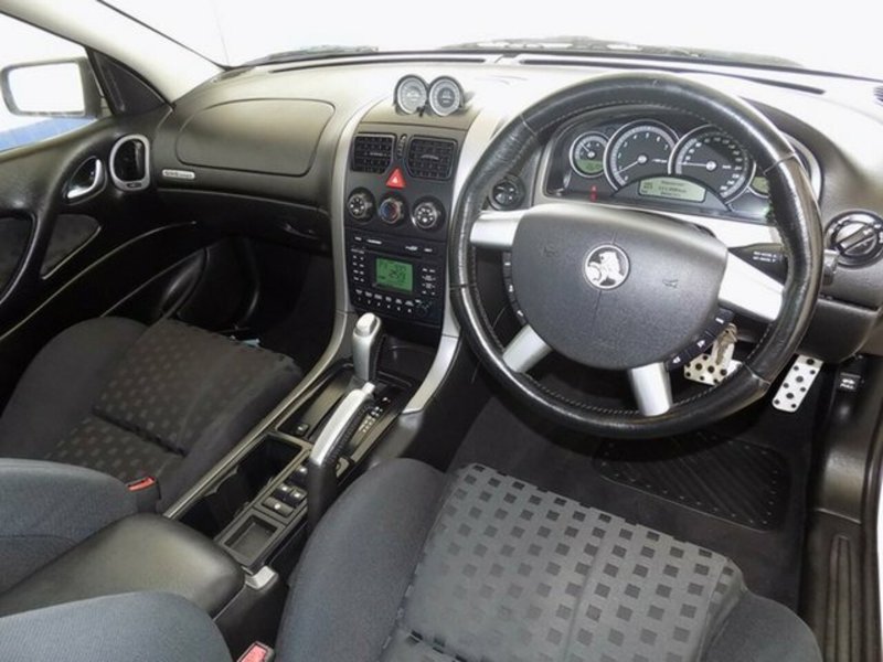 2004 HOLDEN CREWMAN CROSS 8 VYII
