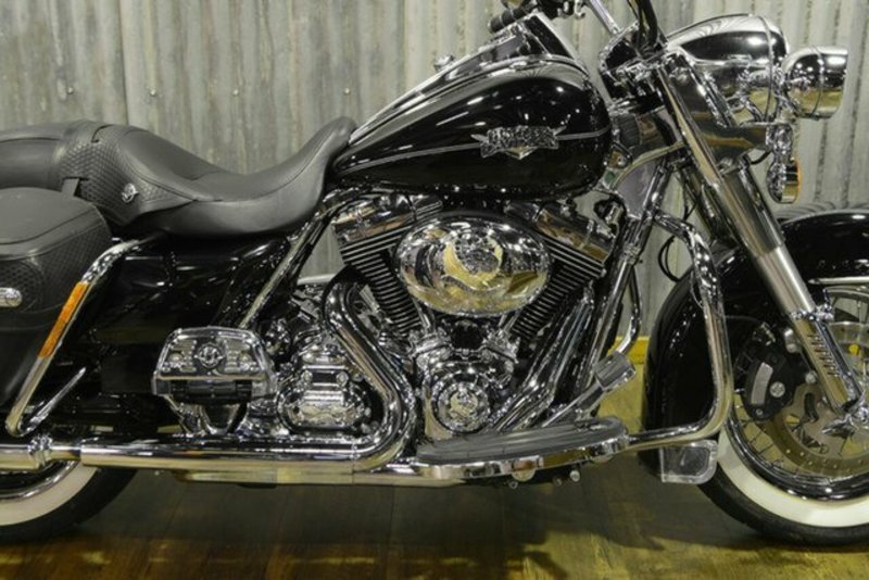 2011 HARLEY-DAVIDSON 1700CC FLHR ROAD KING MY11