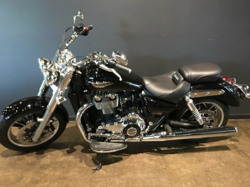 2016 TRIUMPH Thunderbird Commander