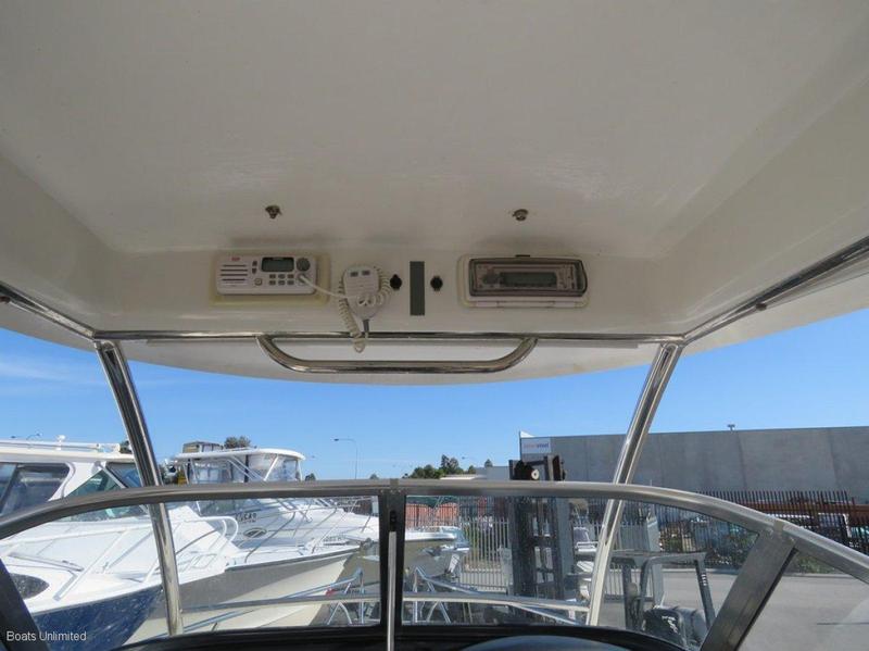 Haines Signature 632f WALK AROUND BIG VOLUME BOAT GREAT FISHING N FAMILY