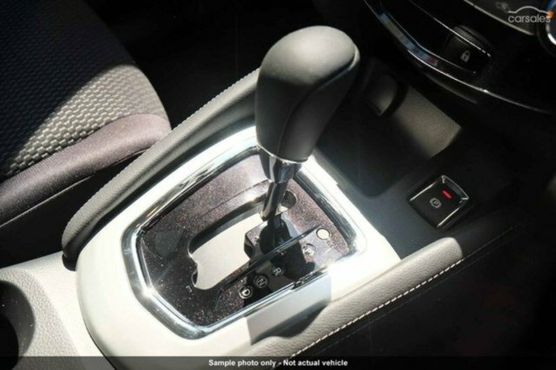 2017 NISSAN QASHQAI ST (4x2) J11