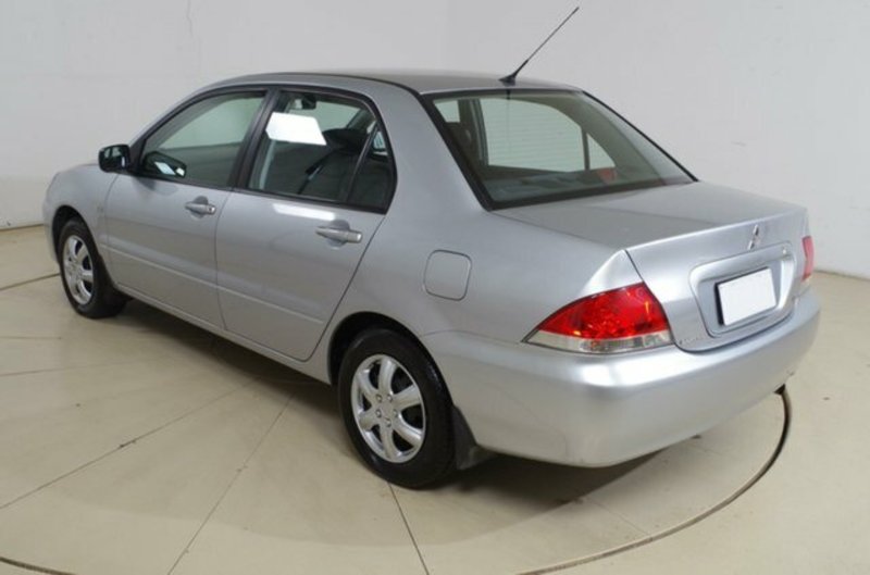 2005 MITSUBISHI LANCER ES CH