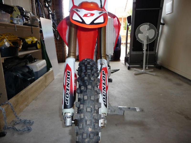 2009 HONDA CR F250R 9
