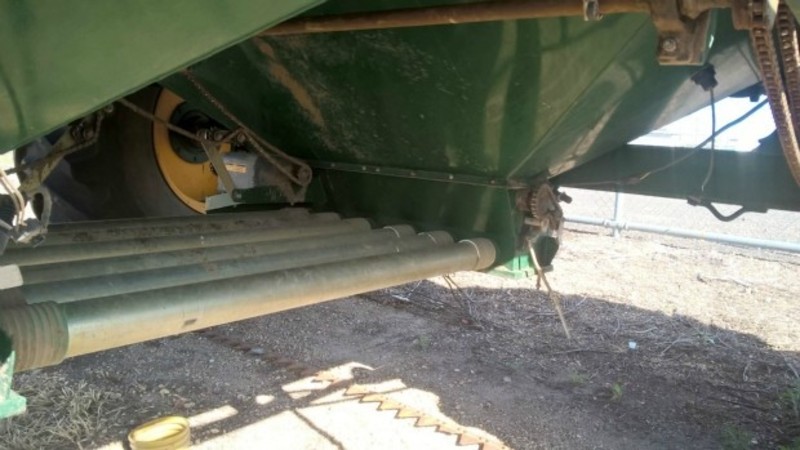 1997 Simplicity 8200 TT2 Air Cart 8200 SeedingPlanting Equip