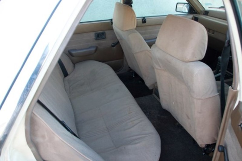 1989 NISSAN PINTARA GLI (No Series)
