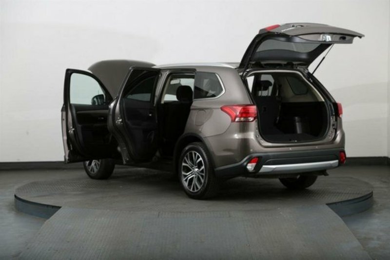 2016 MITSUBISHI OUTLANDER LS (4x2) ZK MY16