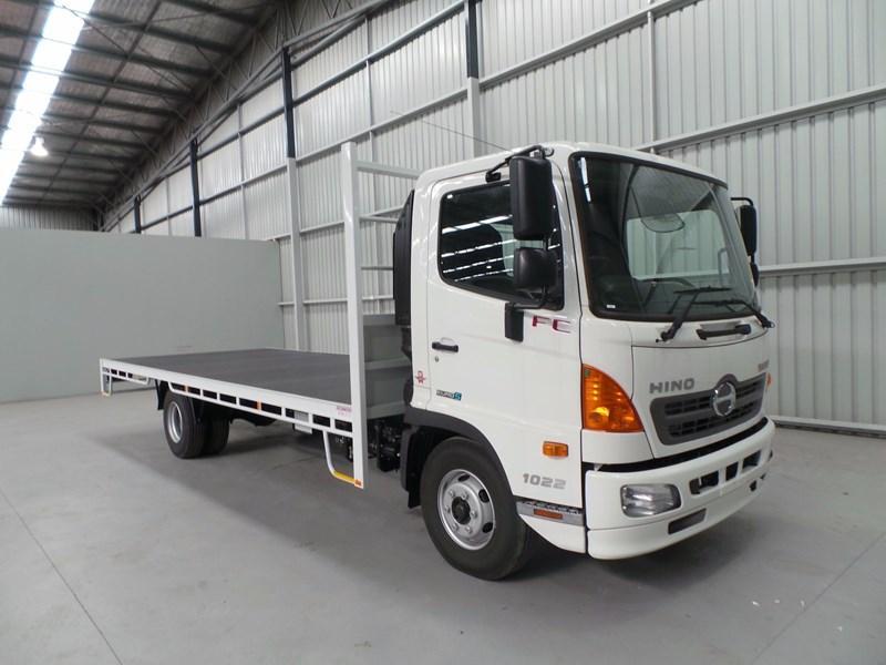 2017 HINO 500 SERIES - FC 1022
