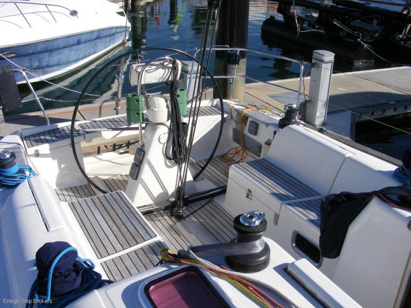 Dufour 40 Performance