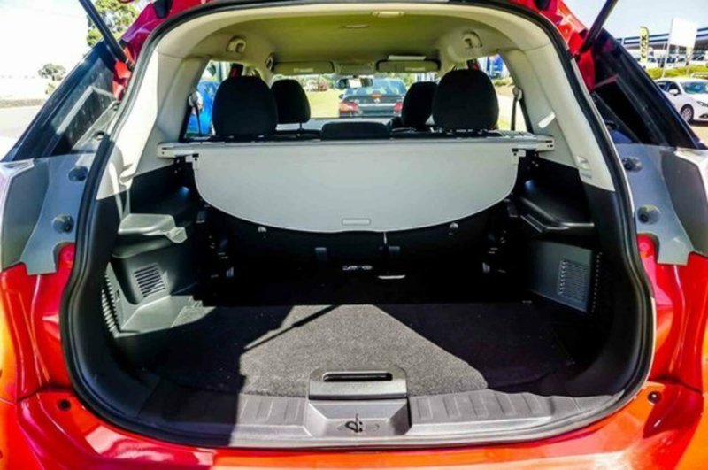 2016 NISSAN X-TRAIL ST (FWD) T32