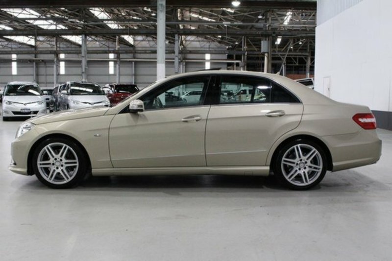 2011 MERCEDES-BENZ E250 CDI AVANTGARDE 212 MY11