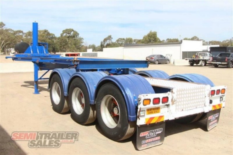 2008 MOORE Semi Retractable Tipping Skel Semi