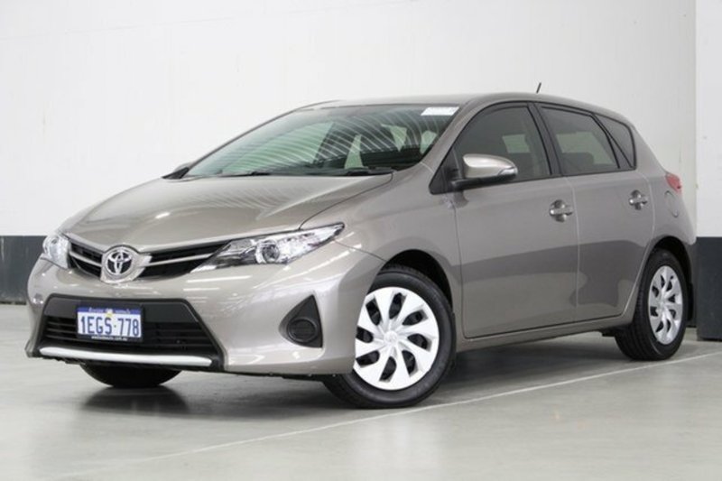 2013 TOYOTA COROLLA ASCENT ZRE182R