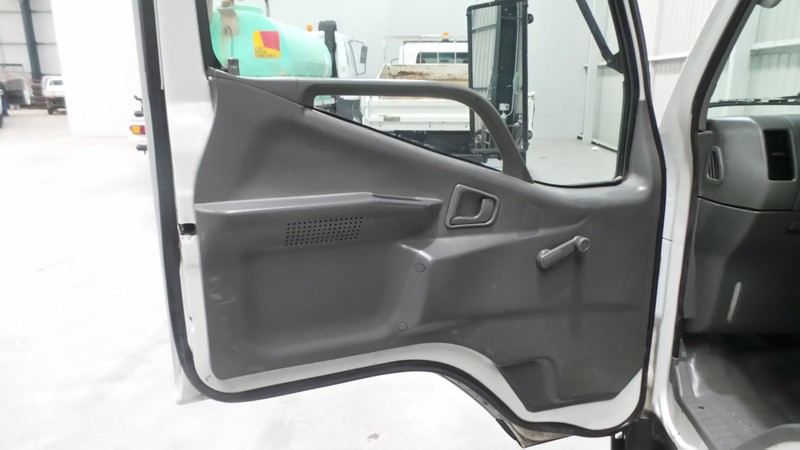 2002 MITSUBISHI CANTER Canter Truck