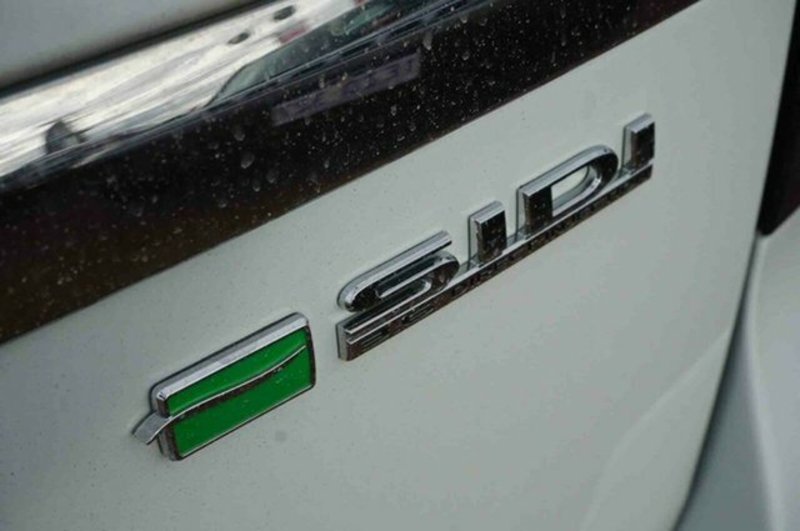 2011 HOLDEN CALAIS VE II