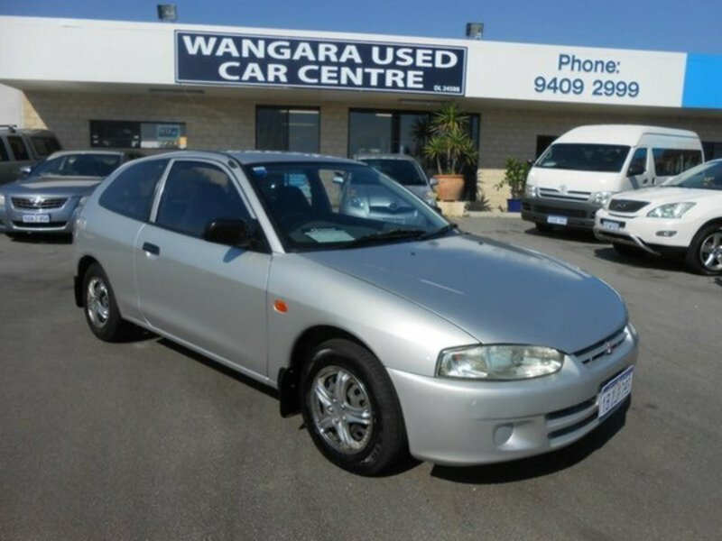 2003 MITSUBISHI MIRAGE CE