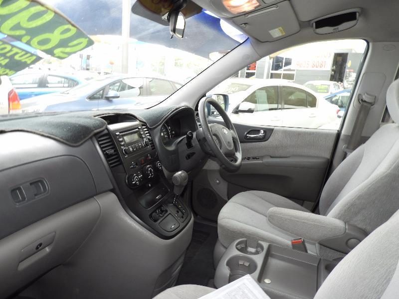2008 KIA GRAND CARNIVAL