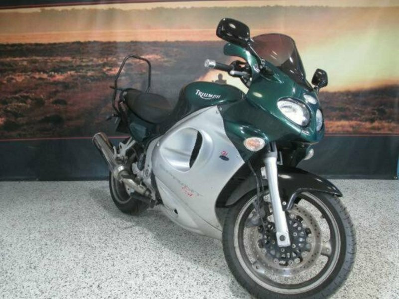 2002 TRIUMPH SPRINT ST (955) Road