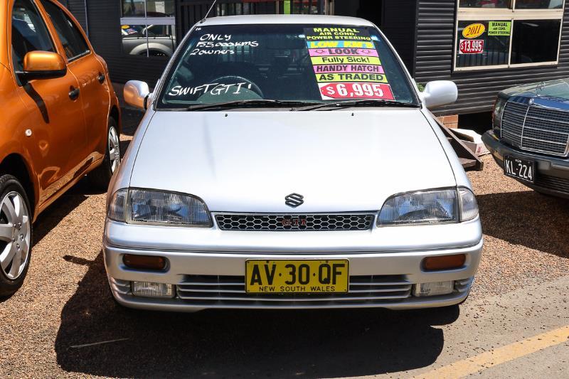 1998 SUZUKI SWIFT GTi