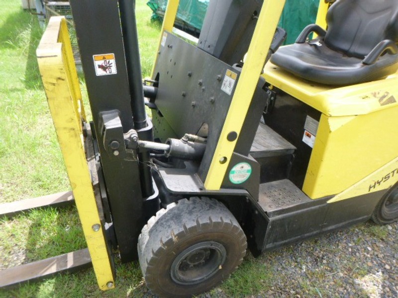 2004 HYSTER J1.75 Electric Forklift