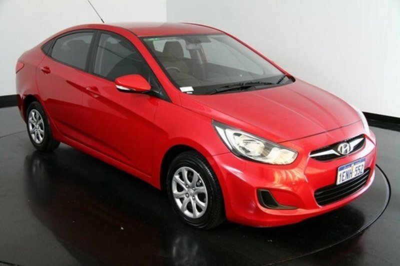 2014 HYUNDAI ACCENT ACTIVE RB2