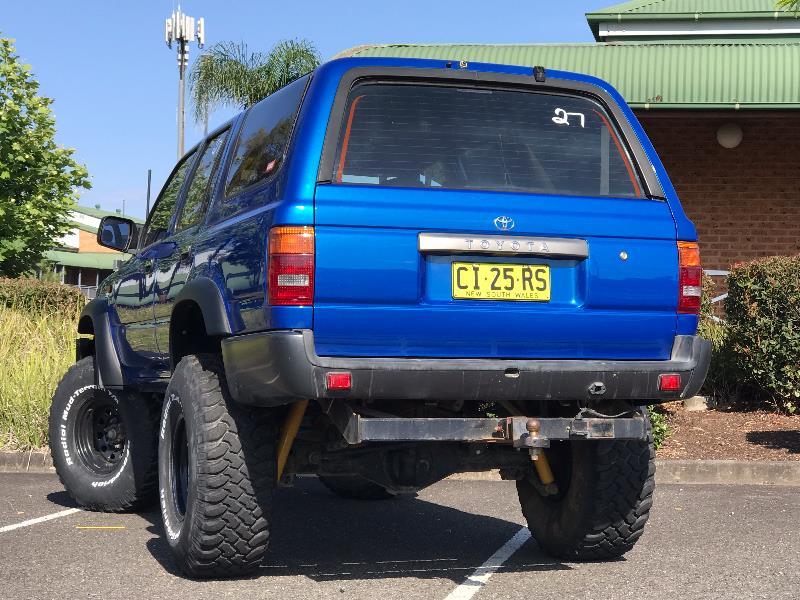 1992 TOYOTA Hilux Surf