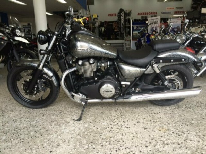 2014 TRIUMPH THUNDERBIRD STORM
