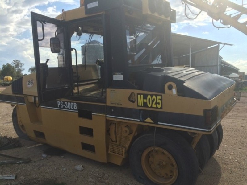 1999 CATERPILLAR PS300 PS300 RollerCompacting