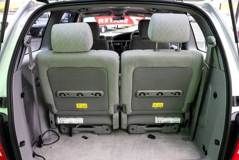 2005 KIA CARNIVAL LS KV11