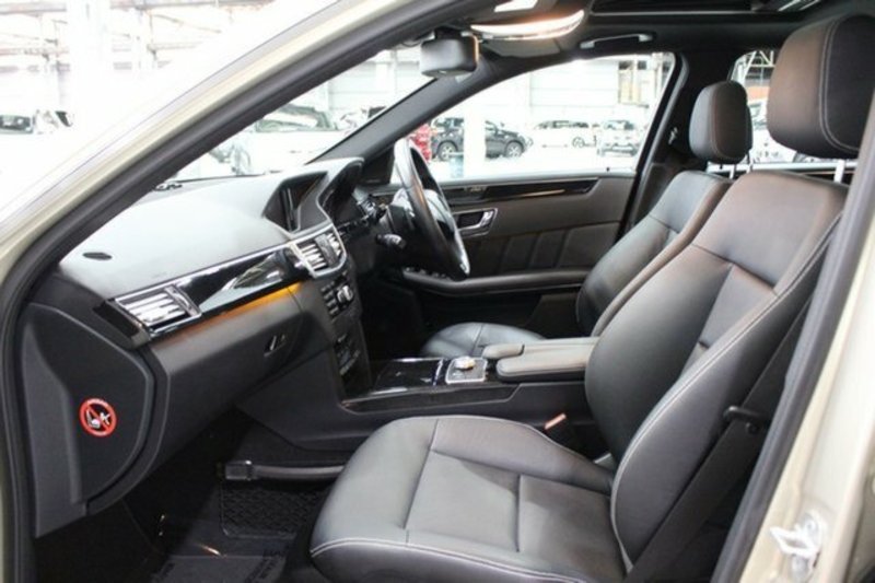 2011 MERCEDES-BENZ E250 CDI AVANTGARDE 212 MY11