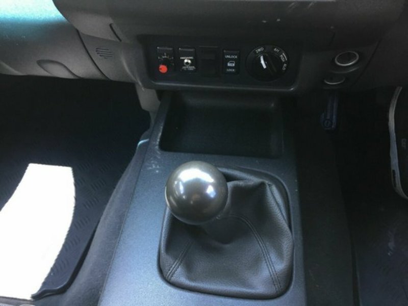 2006 NISSAN NAVARA ST-X (4x4) D40