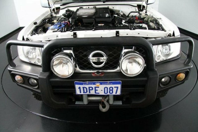 2011 NISSAN PATROL ST (4x4) GU VII