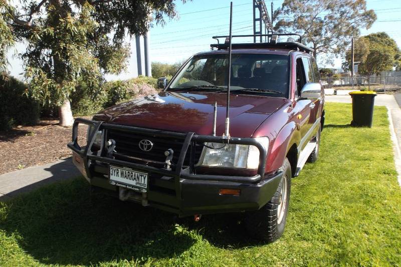 1998 TOYOTA LANDCRUISER GXL (4x4) HZJ105R