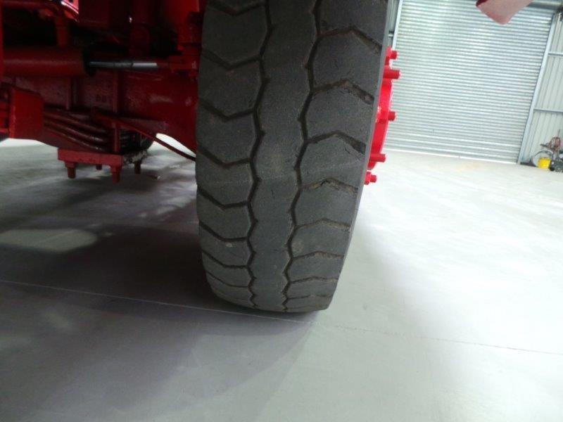 BOLLNAS BT25 Terminal Tractor
