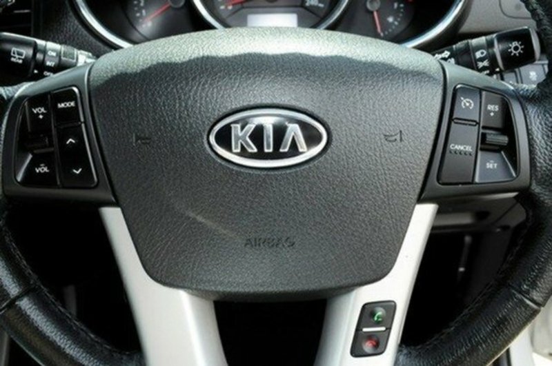 2010 KIA SORENTO Si (4x2) XM MY11