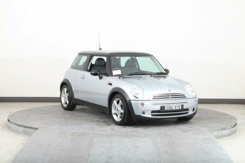 2004 MINI COOPER R50
