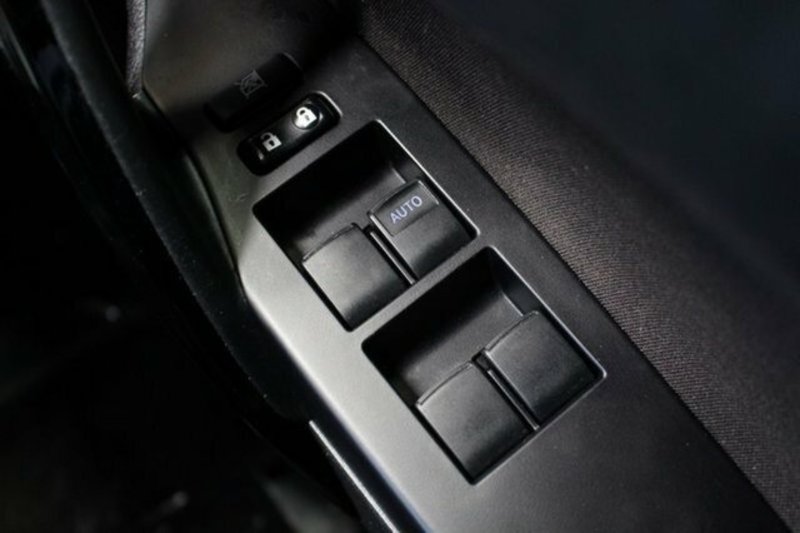 2015 TOYOTA COROLLA ASCENT ZRE182R MY15