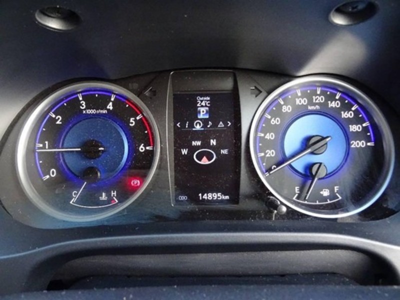 2015 TOYOTA HILUX SR5 GUN126R