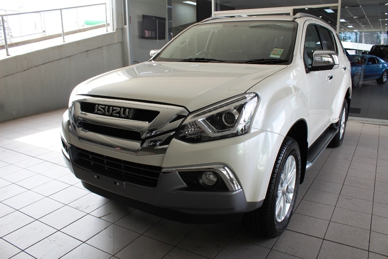 2017 ISUZU MU-X LS-T