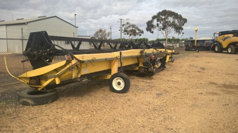 2009 Honey Bee 42' 42' HarvesterHeader