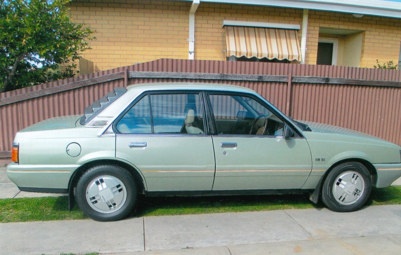 1985 HOLDEN CAMIRA SLE JD